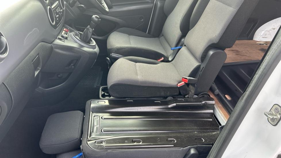 Used Peugeot Partner 2018 for sale - 76239259: Photo 19