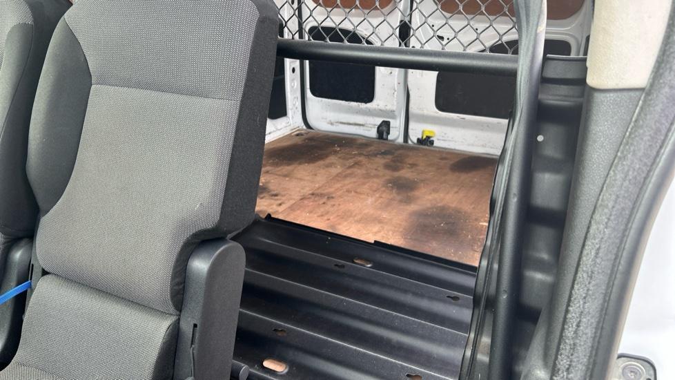 Used Peugeot Partner 2018 for sale - 76239259: Photo 25