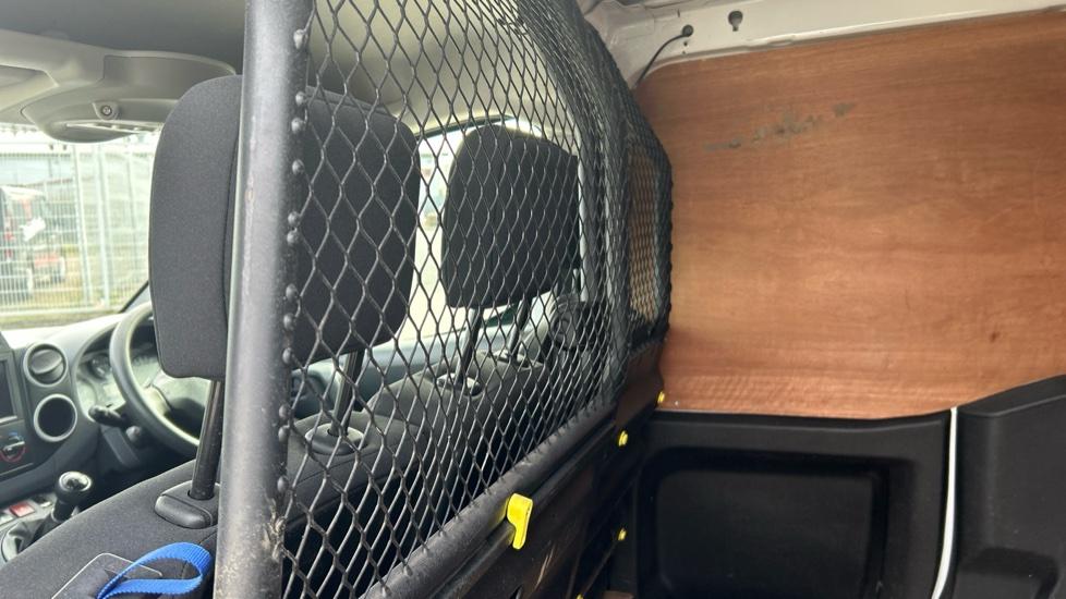 Used Peugeot Partner 2018 for sale - 76239259: Photo 30