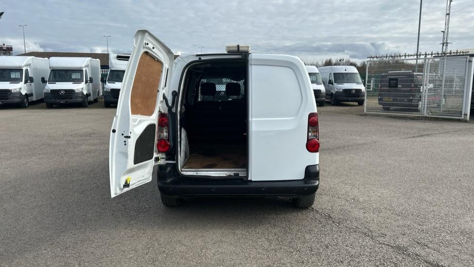 Used Peugeot Partner 2018 for sale - 76239259: Photo 9