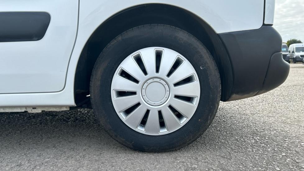 Used Peugeot Partner 2018 for sale - 76989998: Photo 12