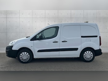 Used Peugeot Partner 2018 for sale - 76989998: Photo
