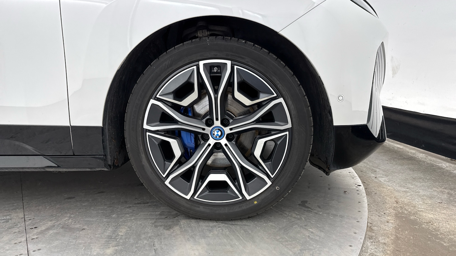 Used BMW iX 2022 for sale - 77617724: Photo 4