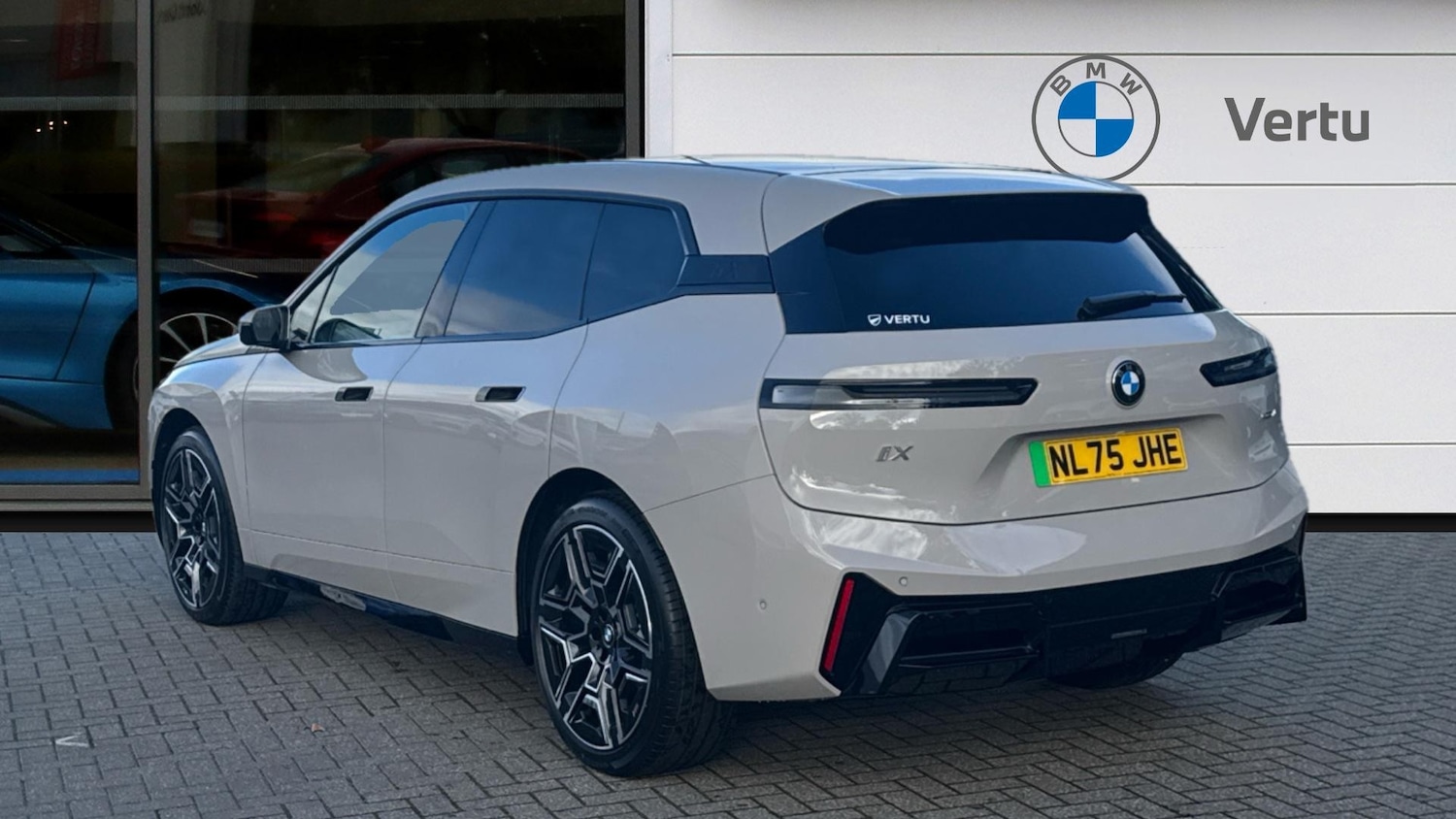 Used BMW iX 2025 for sale - 77068959: Photo 2