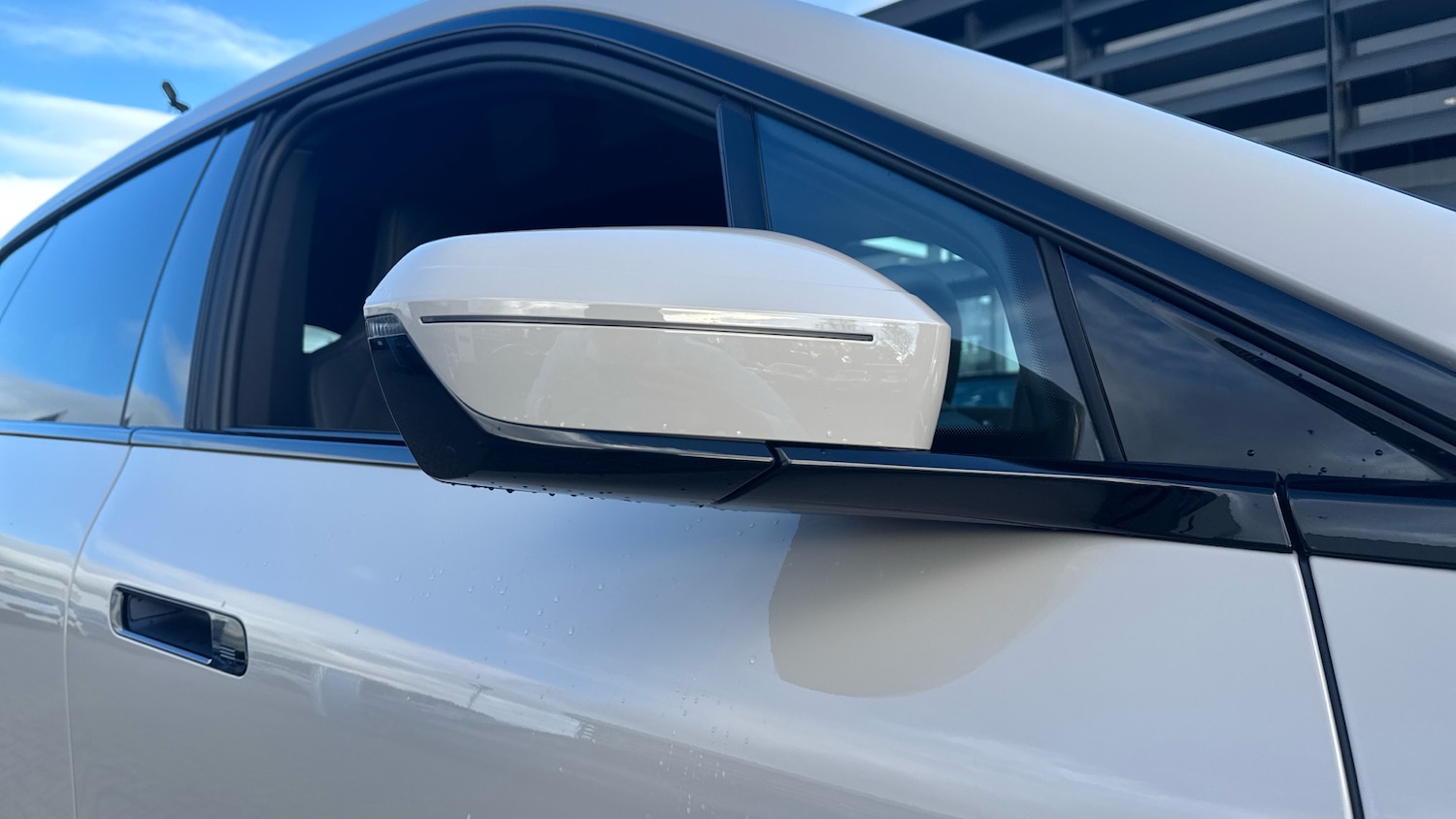 Used BMW iX 2025 for sale - 77068959: Photo 42