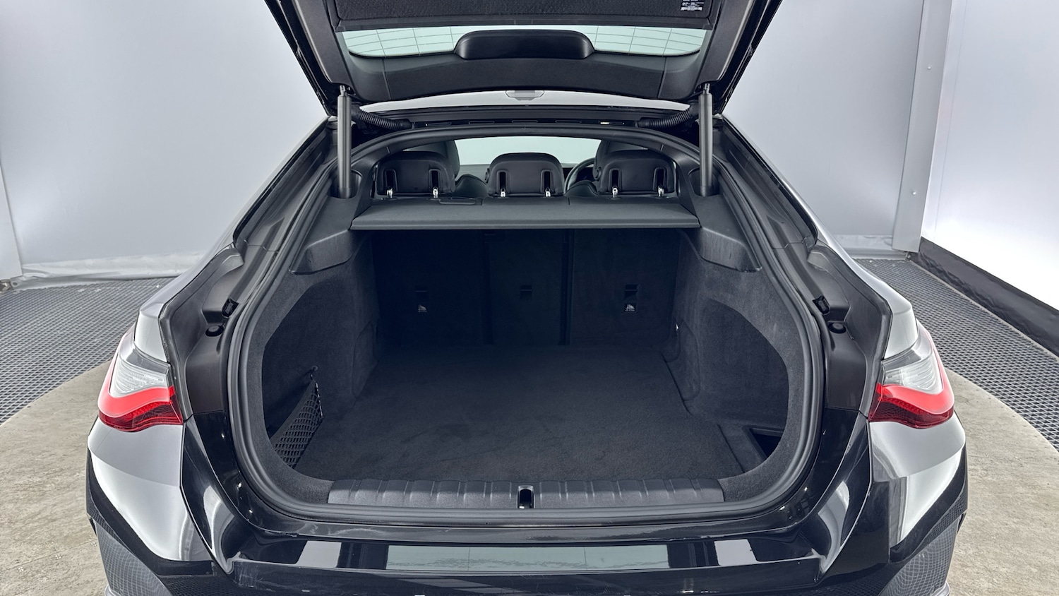 Used BMW i4 2024 for sale - 77036666: Photo 13