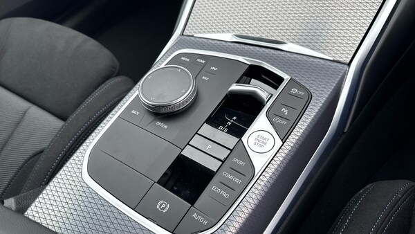 Used BMW 3 Series 2025 for sale - 76127103: Photo 10