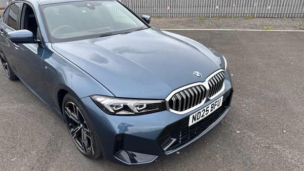 Used BMW 3 Series 2025 for sale - 76127103: Photo 25
