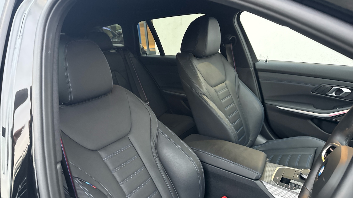 Used BMW 3 Series 2025 for sale - 77632360: Photo 11