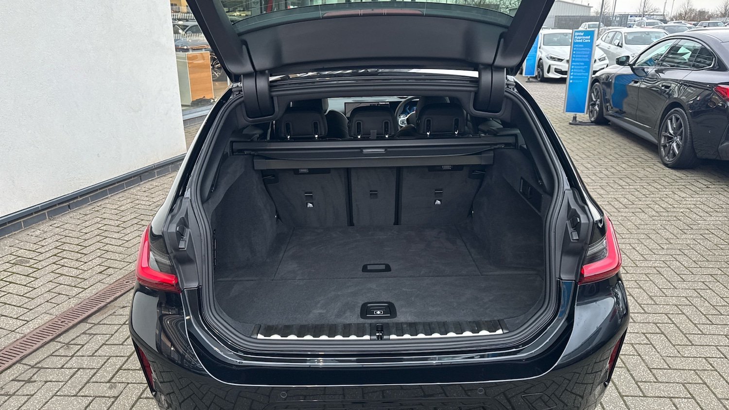 Used BMW 3 Series 2025 for sale - 77632360: Photo 13