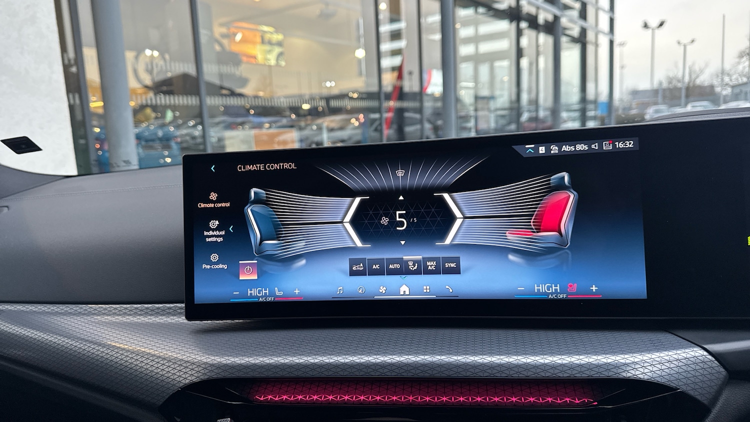 Used BMW 3 Series 2025 for sale - 77632360: Photo 41