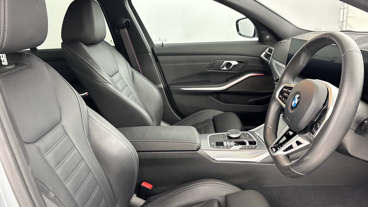 Used BMW 3 Series 2024 for sale - 76640808: Photo 11