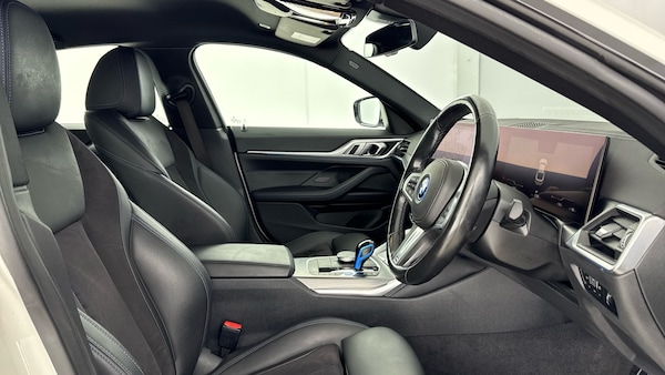 Used BMW i4 2022 for sale - 76253885: Photo 11