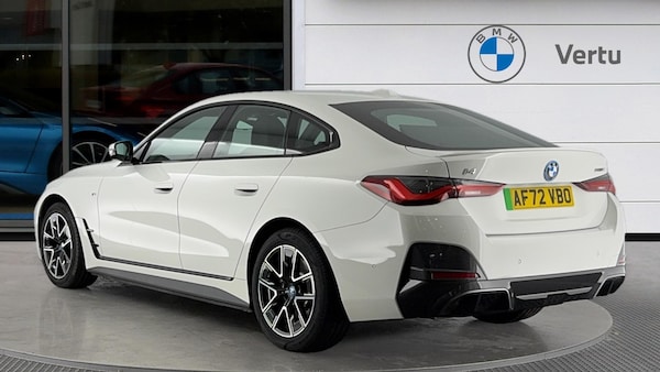 Used BMW i4 2022 for sale - 76253885: Photo 2
