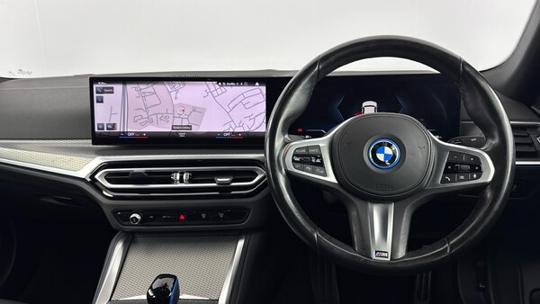 Used BMW i4 2022 for sale - 76253885: Photo 5