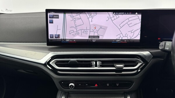 Used BMW i4 2022 for sale - 76253885: Photo 8