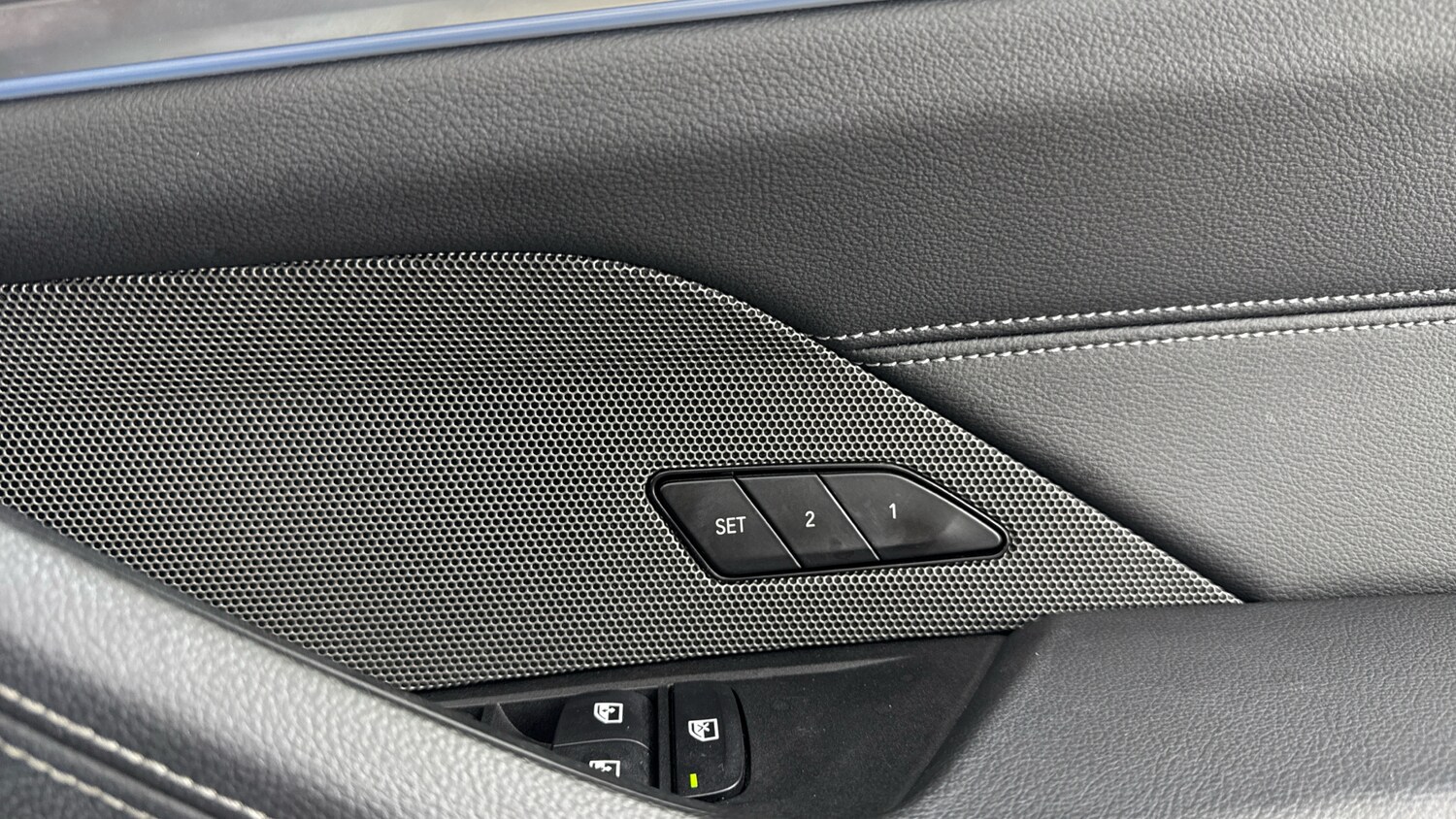 Used BMW i4 2023 for sale - 77581911: Photo 32