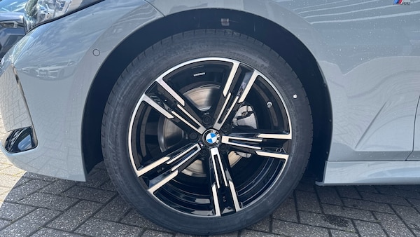 Used BMW 3 Series 2025 for sale - 75723271: Photo 32