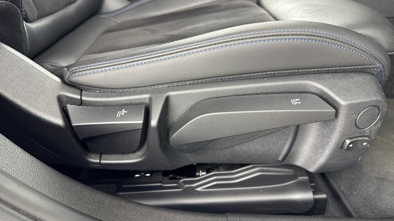 Used BMW 3 Series 2022 for sale - 77883872: Photo 34