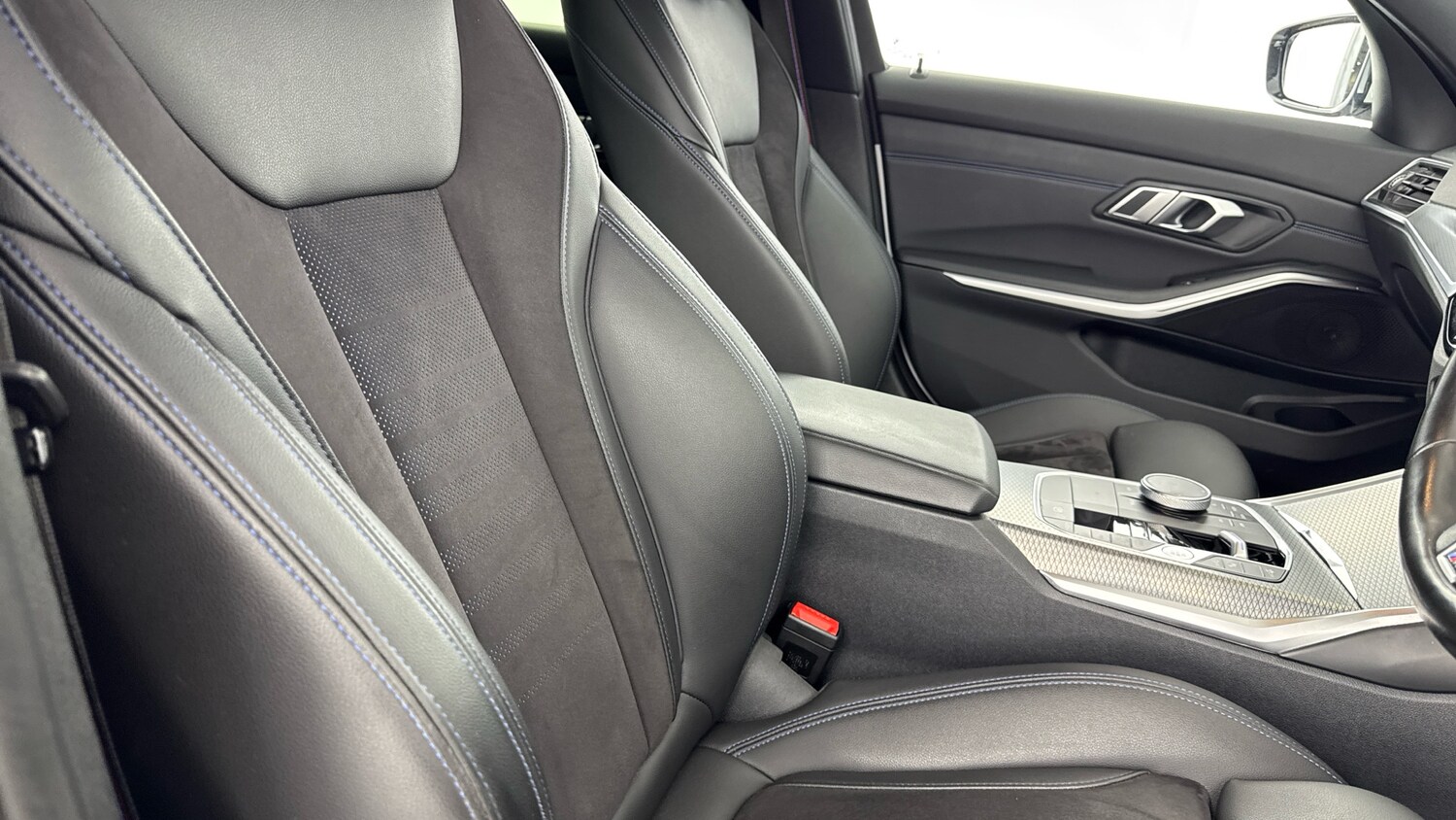 Used BMW 3 Series 2022 for sale - 77883872: Photo 35