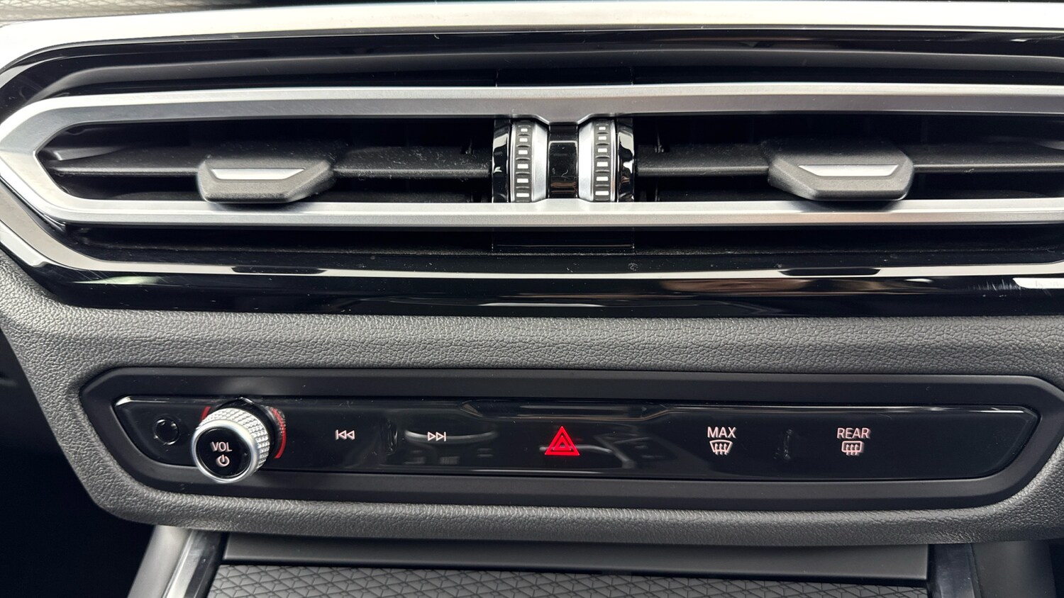 Used BMW 3 Series 2022 for sale - 77883872: Photo 40