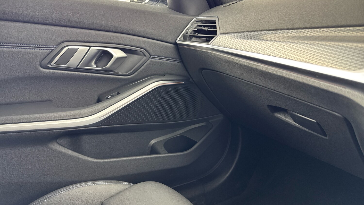 Used BMW 3 Series 2022 for sale - 77883872: Photo 41