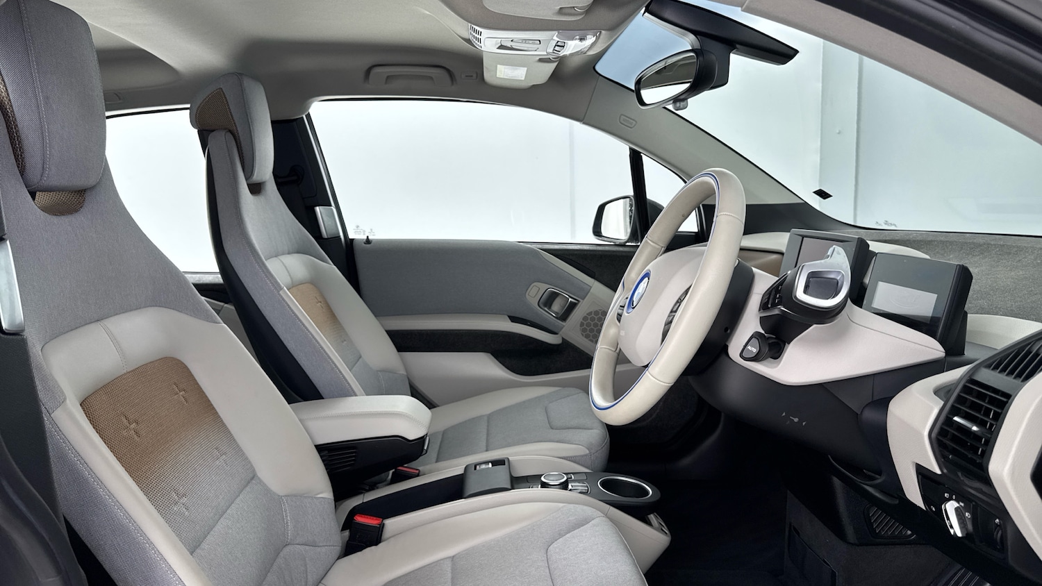 Used BMW i3 2022 for sale - 76818726: Photo 11