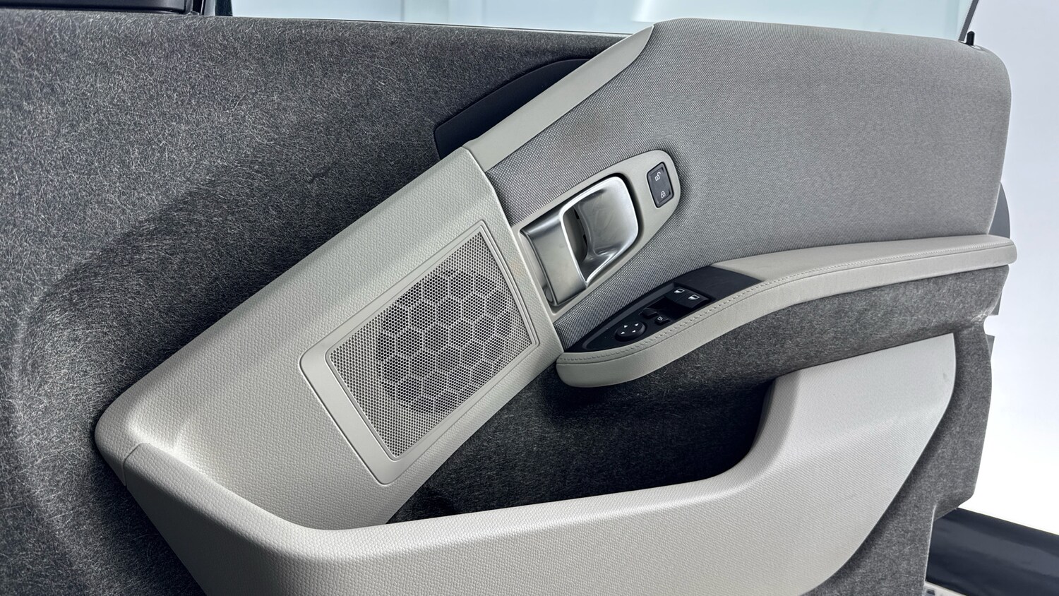 Used BMW i3 2022 for sale - 76818726: Photo 28