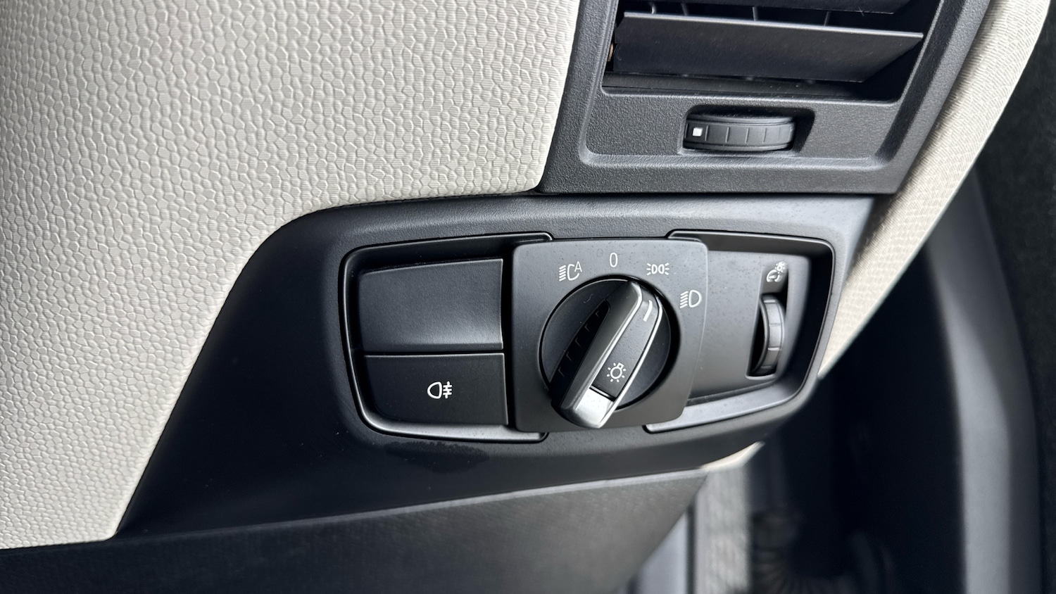 Used BMW i3 2022 for sale - 76818726: Photo 29