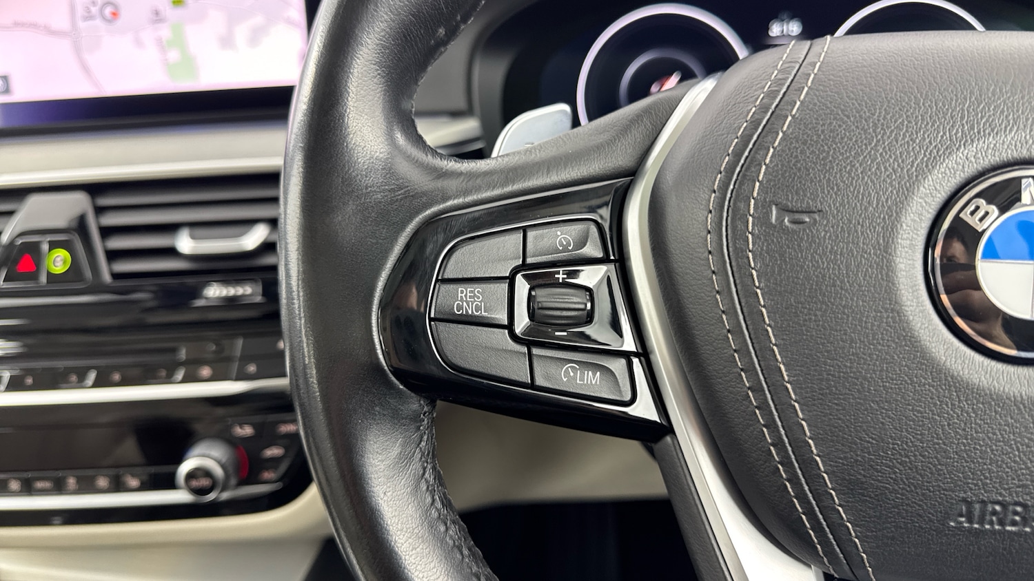 Used BMW 5 Series 2018 for sale - 76734355: Photo 18