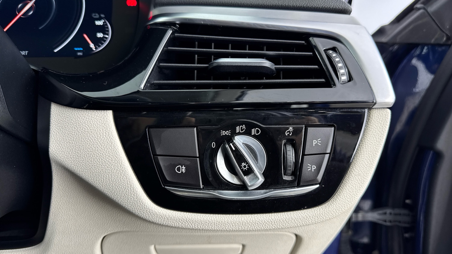 Used BMW 5 Series 2018 for sale - 76734355: Photo 27