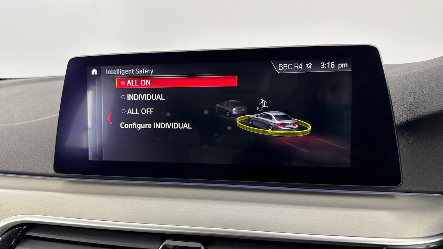 Used BMW 5 Series 2018 for sale - 76734355: Photo 35