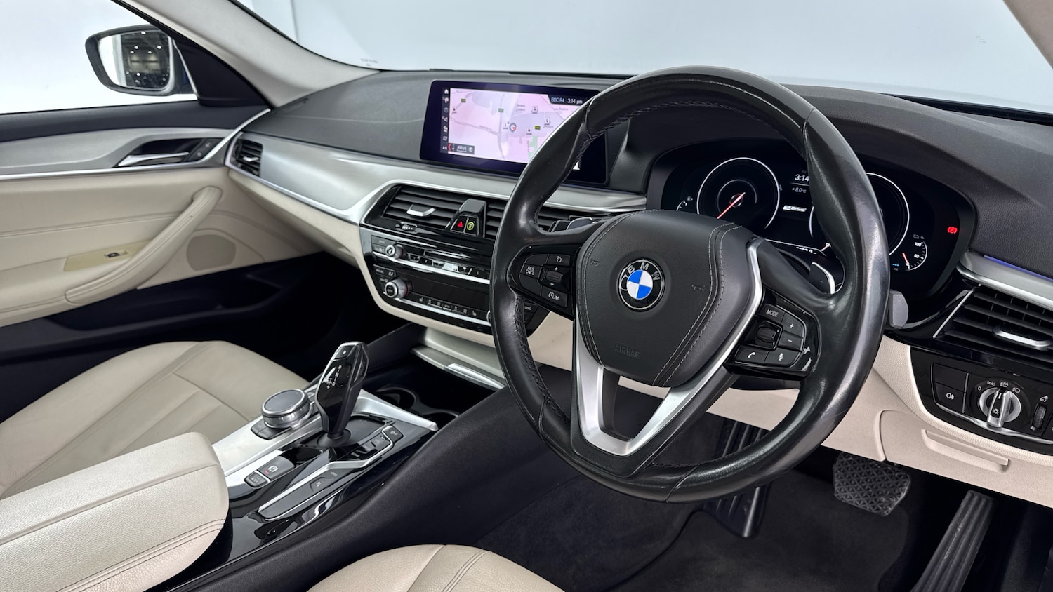 Used BMW 5 Series 2018 for sale - 76734355: Photo 6