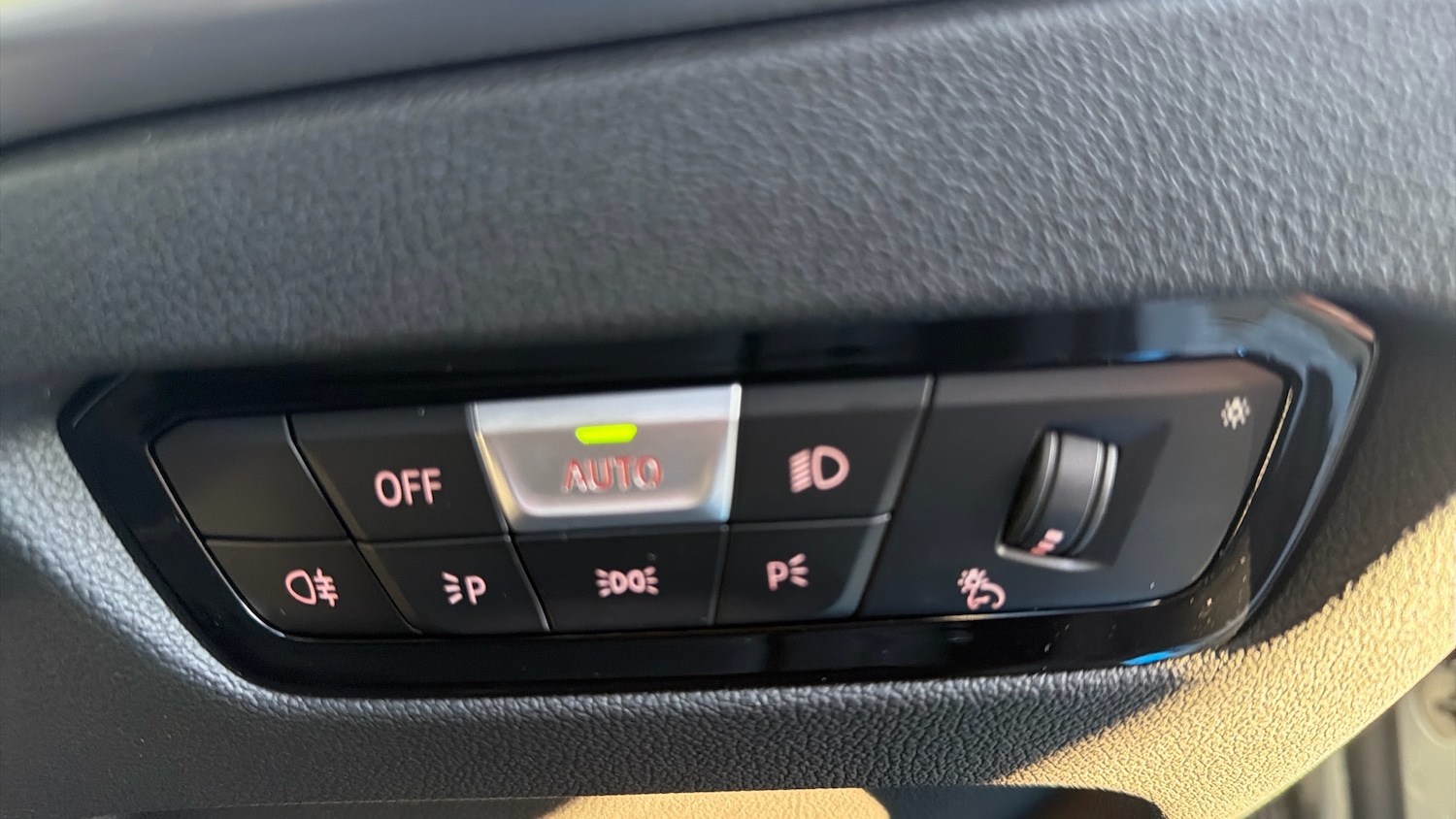 Used BMW 3 Series 2025 for sale - 77589704: Photo 49