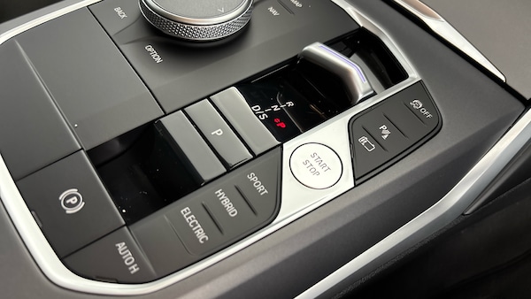 Used BMW 3 Series 2025 for sale - 76028047: Photo 19