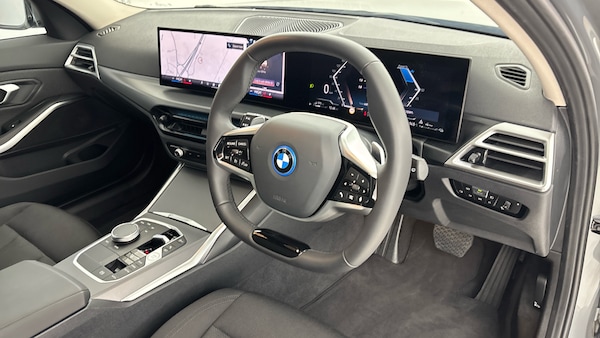 Used BMW 3 Series 2025 for sale - 76028047: Photo 6