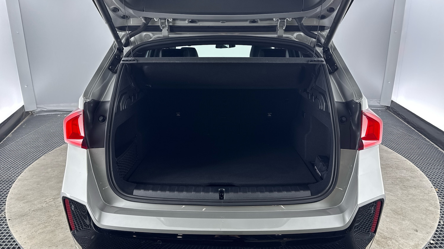 Used BMW iX1 2024 for sale - 76933504: Photo 13