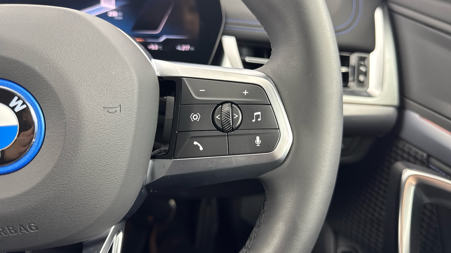 Used BMW iX1 2024 for sale - 76933504: Photo 18