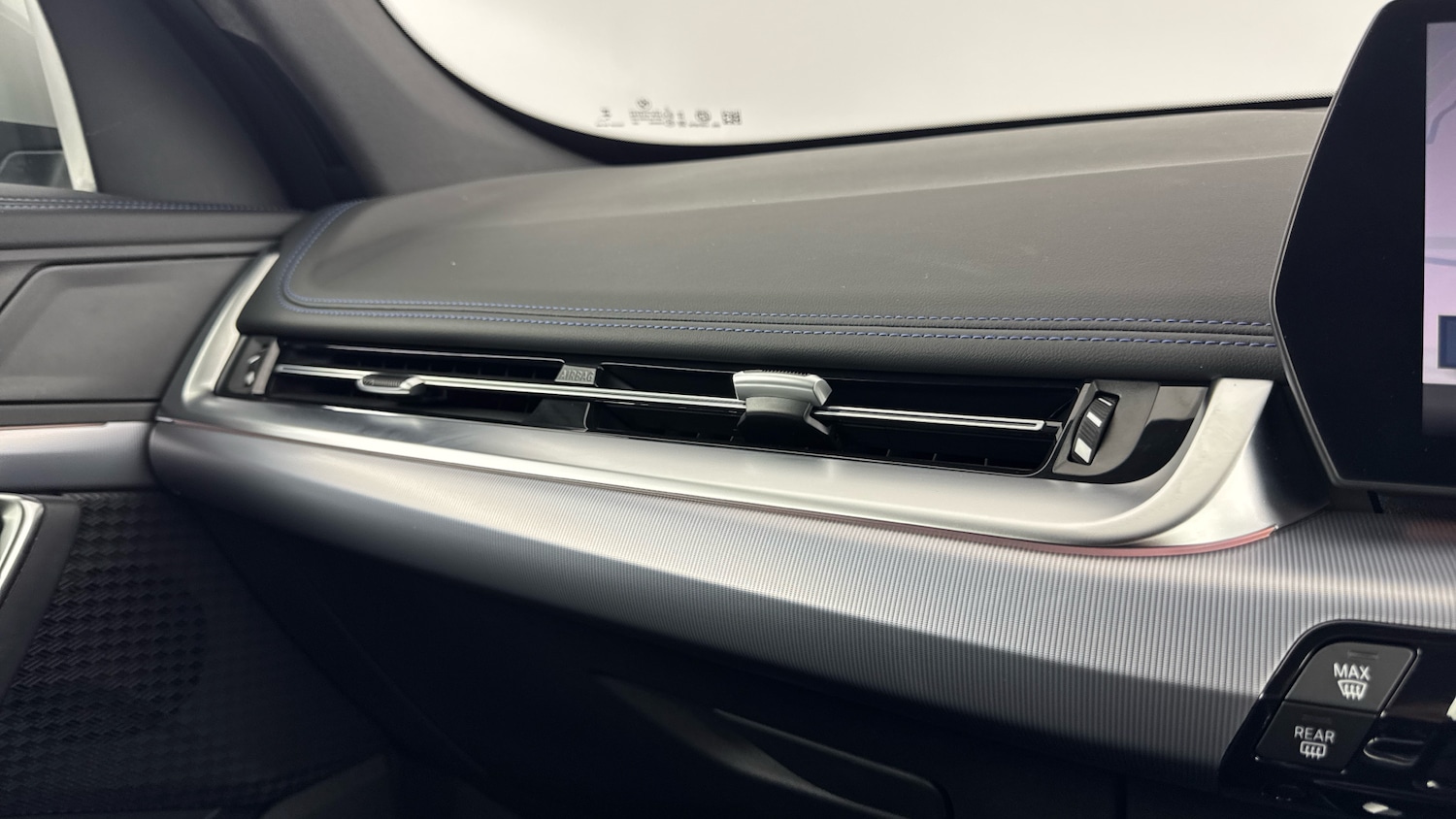 Used BMW iX1 2024 for sale - 76933504: Photo 31