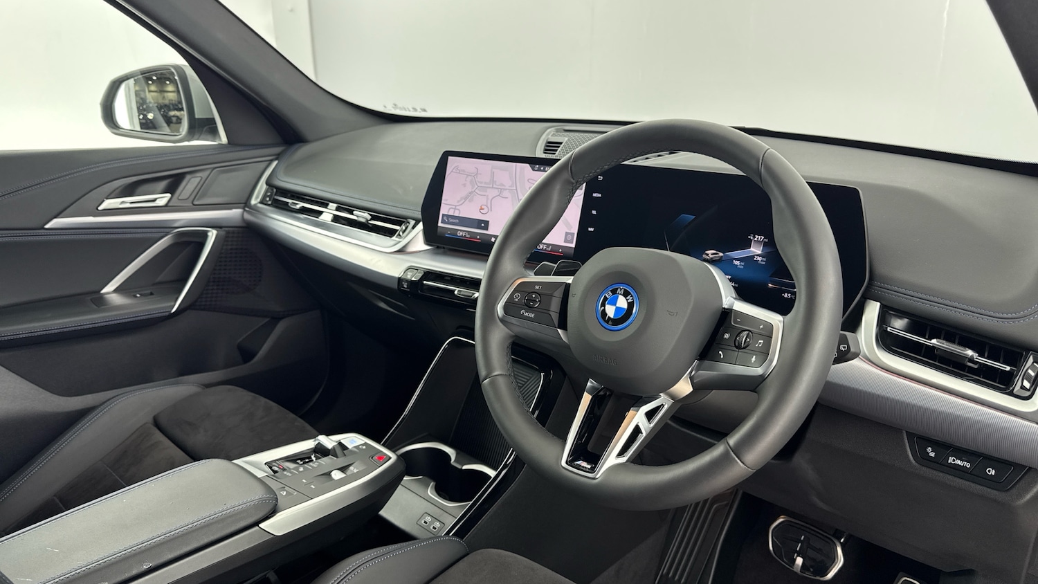 Used BMW iX1 2024 for sale - 76933504: Photo 6