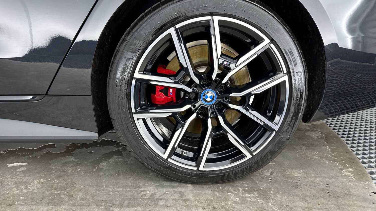 Used BMW i4 2023 for sale - 77461568: Photo 31