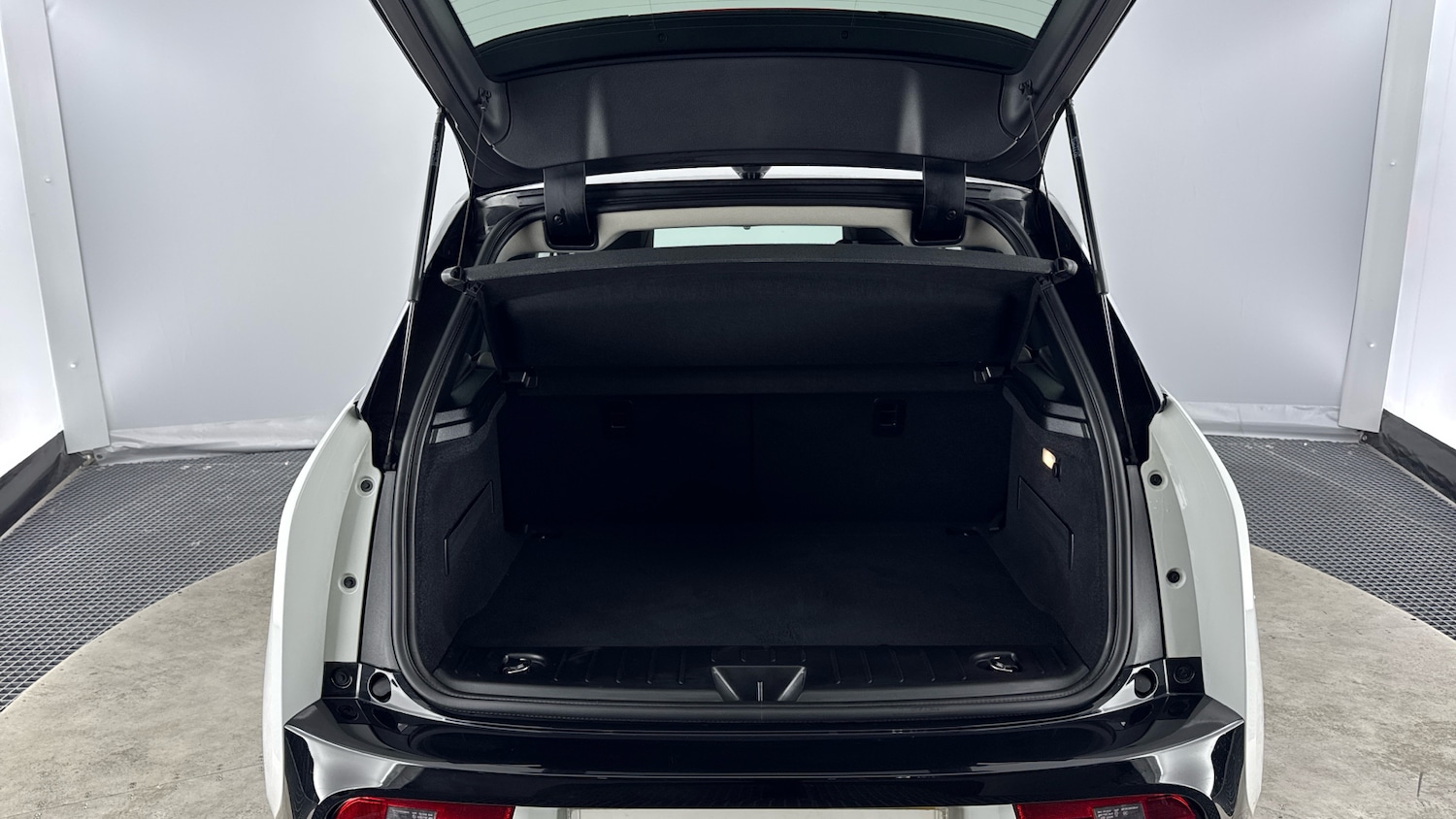 Used BMW i3 2022 for sale - 76470899: Photo 13