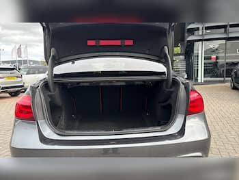 Used BMW 3 Series 2018 for sale - 79733037: Photo