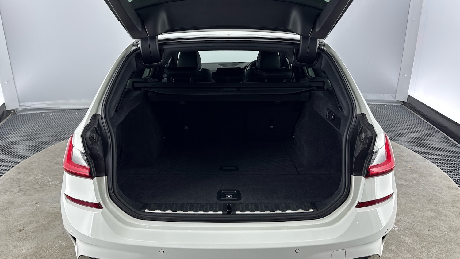 Used BMW 3 Series 2020 for sale - 77489892: Photo 13