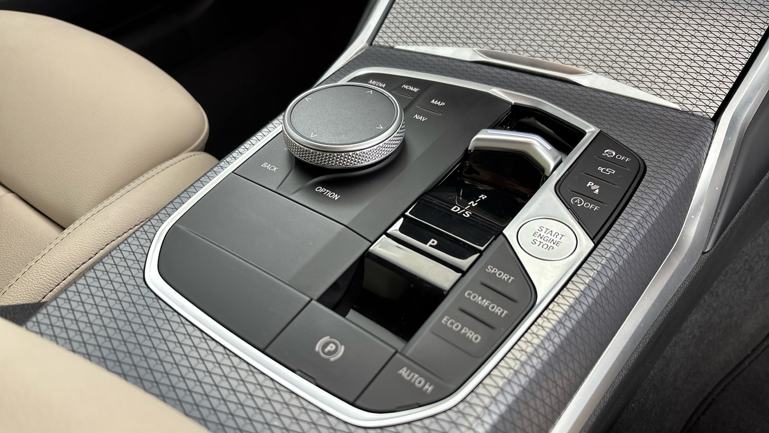 Used BMW 3 Series 2024 for sale - 76640806: Photo 10