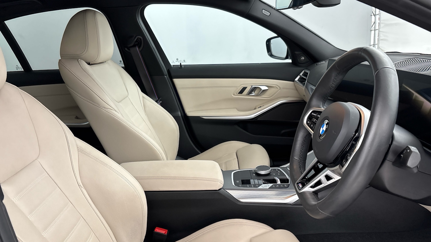 Used BMW 3 Series 2024 for sale - 76640806: Photo 11