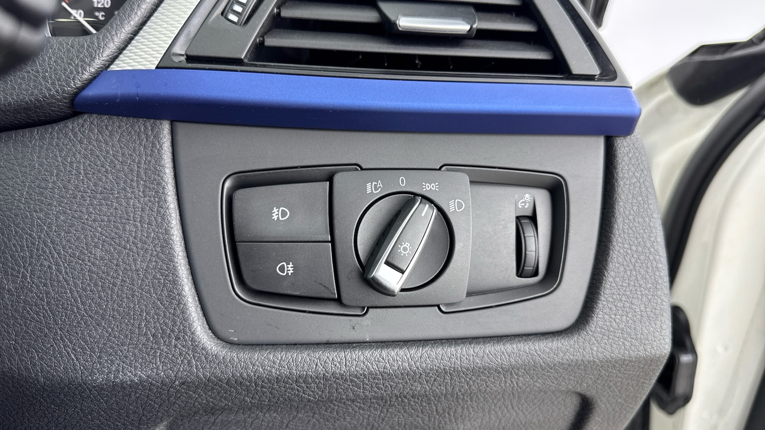 Used BMW 3 Series 2013 for sale - 76532578: Photo 27