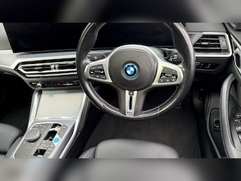 Used BMW i4 2023 for sale - 79352898: Photo