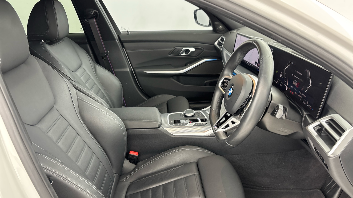 Used BMW 3 Series 2024 for sale - 76734362: Photo 11