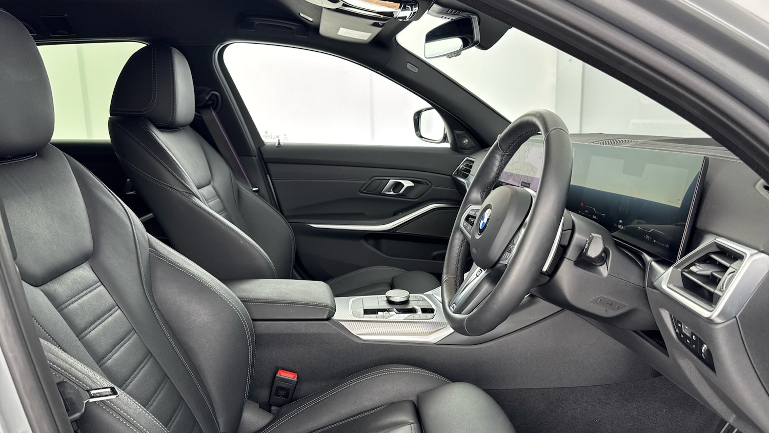 Used BMW 3 Series 2024 for sale - 76507268: Photo 11